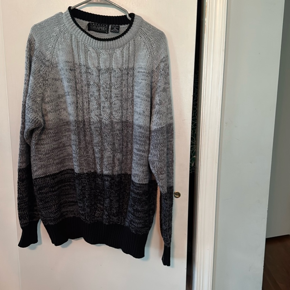 Men's XL Graphix Acrylic Sweater
